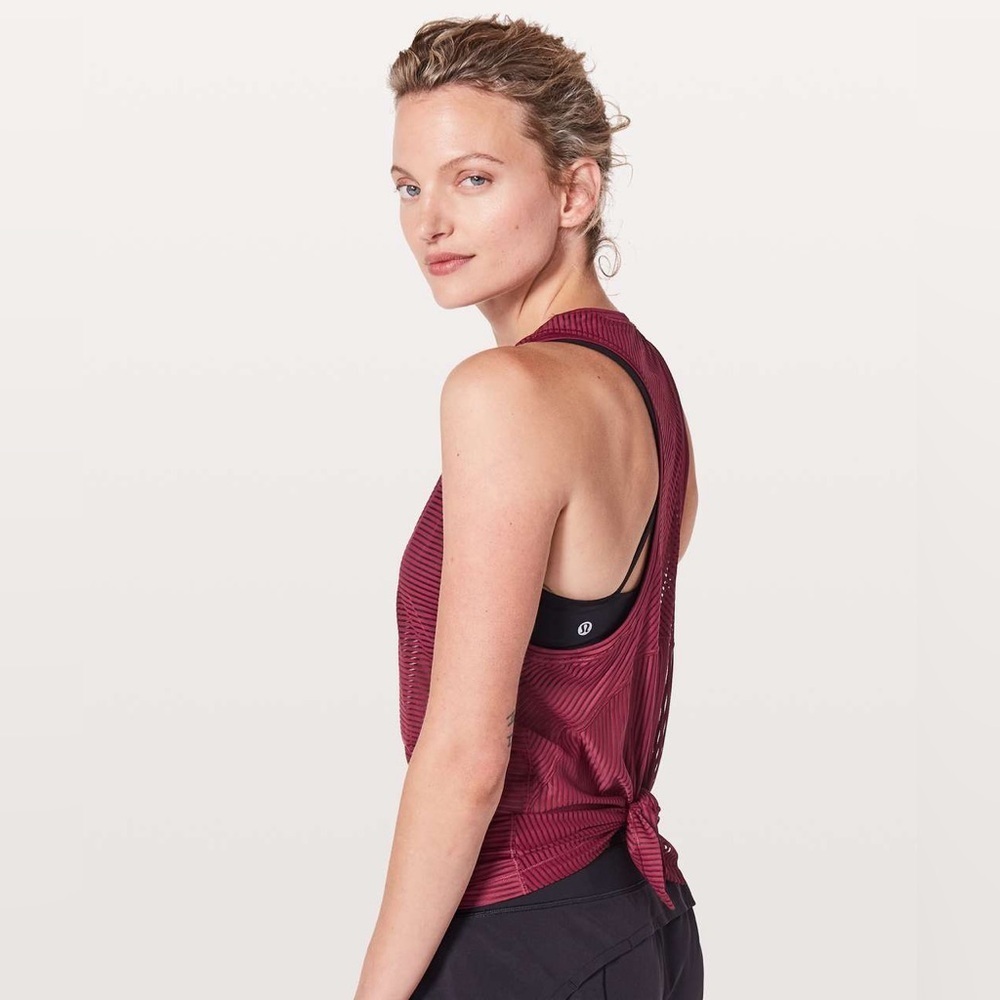 LULULEMON Miles Ahead Tank Top‎ Racerback Ruby Wine Small